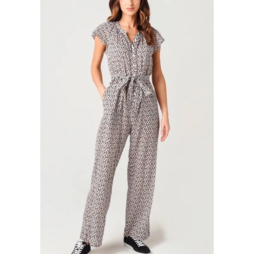 Xirena Cassi Chalk M Jumpsuit Flutter Sleeve V-Neck Wide Leg Pocket Coastal Chic